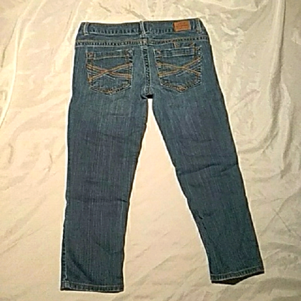 Aeropostale Women's Capris.